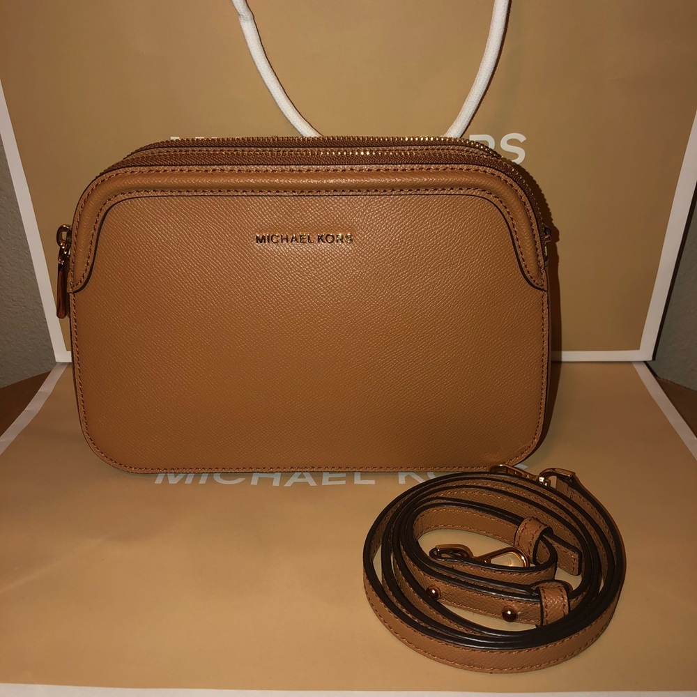 Michael Kors. Houston xbody